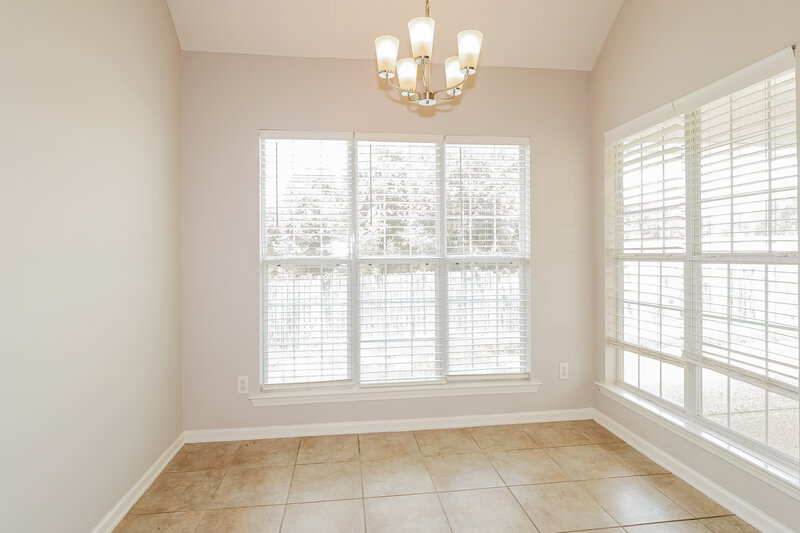 2,135/Mo, 11662 Underwood Dr Arlington, TN 38002 Dining Room View