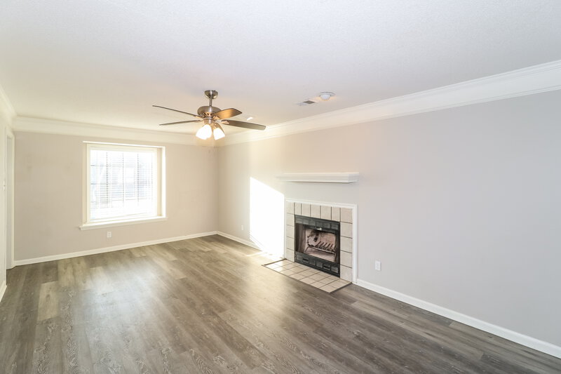 1,805/Mo, 2464 Green Glen Dr Bartlett, TN 38133 Living Room View 2