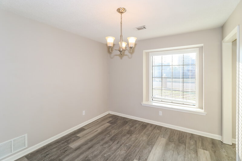 1,805/Mo, 2464 Green Glen Dr Bartlett, TN 38133 Dining Room View