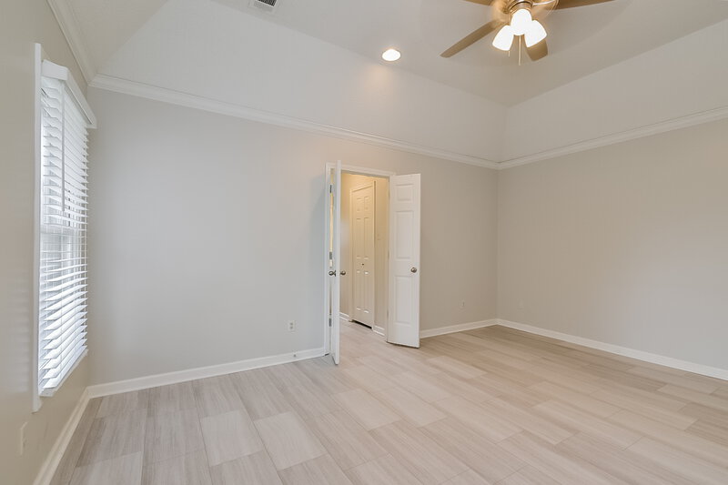 2,115/Mo, 2712 Cross Vine Cove N Cordova, TN 38016 Main Bedroom View 2