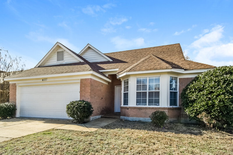 1,640/Mo, 4127 Lake Cross Dr Memphis, TN 38125 Front View