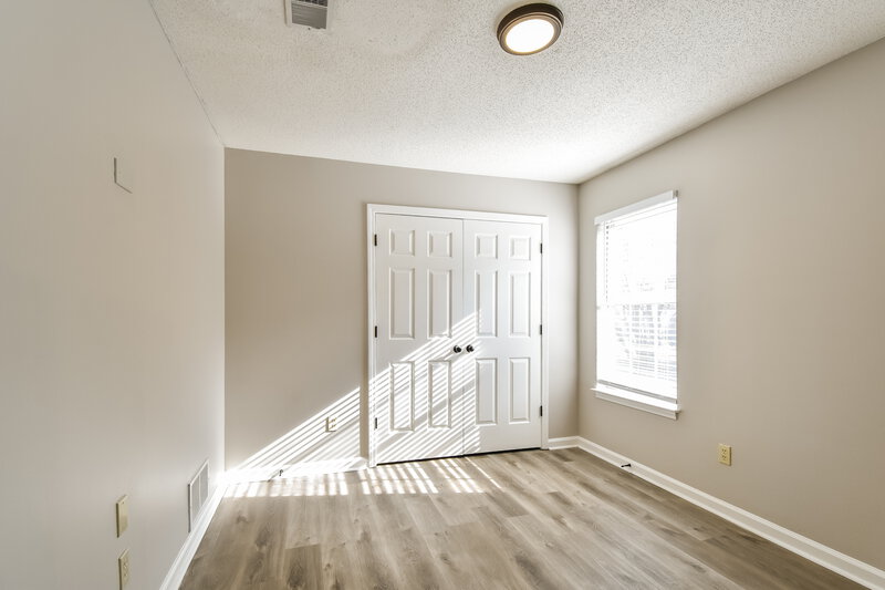 1,640/Mo, 4127 Lake Cross Dr Memphis, TN 38125 Bedroom View