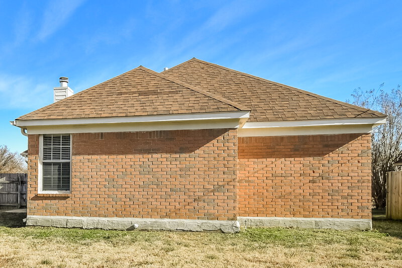 1,640/Mo, 4127 Lake Cross Dr Memphis, TN 38125 Rear View 2