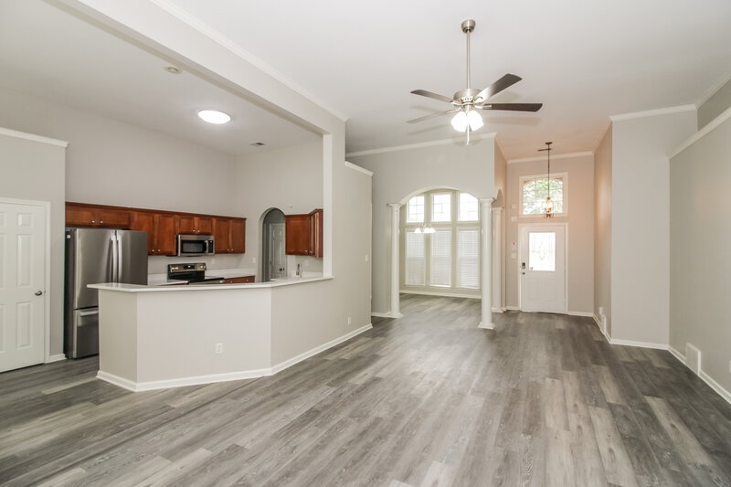 1,995/Mo, 9885 Oldham Dr Cordova, TN 38016 Living Room View 2