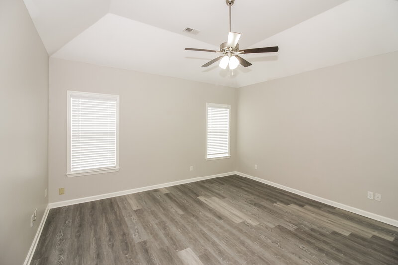 1,995/Mo, 9885 Oldham Dr Cordova, TN 38016 Main Bedroom View