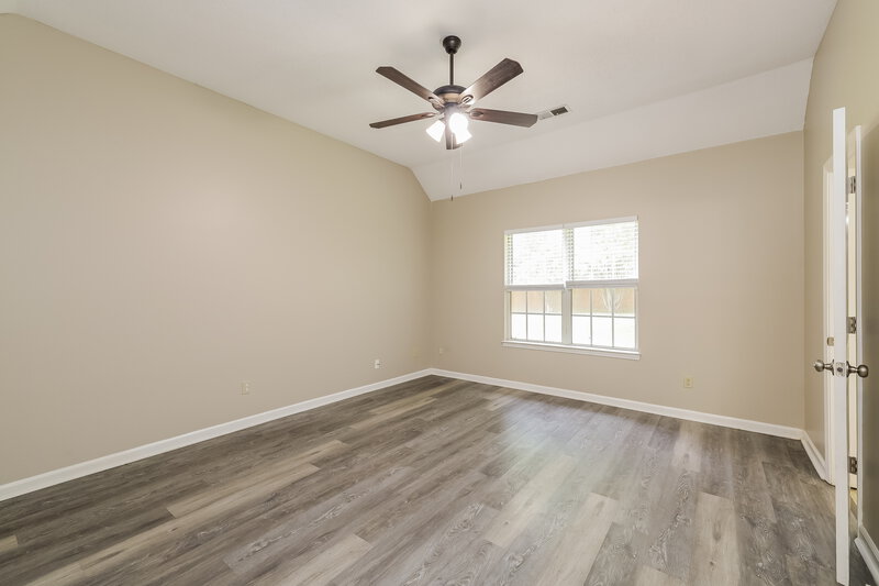 1,795/Mo, 2378 Kindlewood Dr Southaven, MS 38672 Main Bedroom View 2