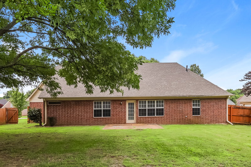 1,795/Mo, 2378 Kindlewood Dr Southaven, MS 38672 Rear View