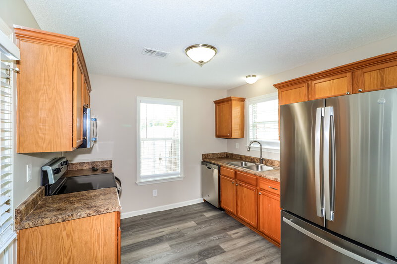 1,870/Mo, 5746 Oakley Dr Olive Branch, MS 38654 Kitchen View 2