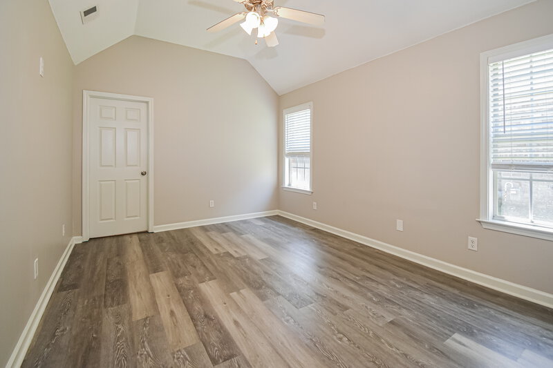 1,835/Mo, 5746 Oakley Dr Olive Branch, MS 38654 Main Bedroom View 2