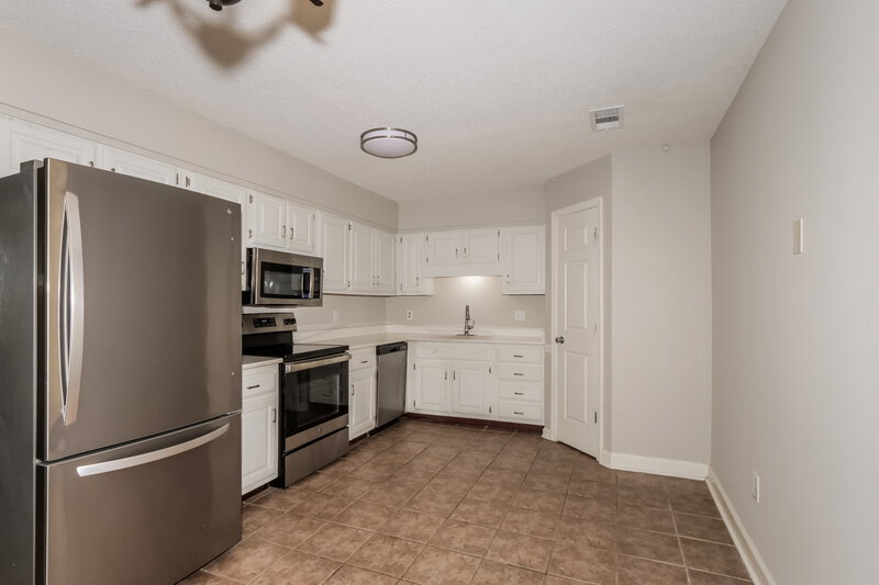 1,810/Mo, 7333 Eastover Blvd Olive Branch, MS 38654 Kitchen View