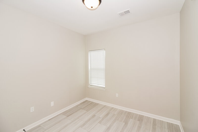 1,955/Mo, 140 Hidden Meadows Ln Oakland, TN 38060 Bedroom View