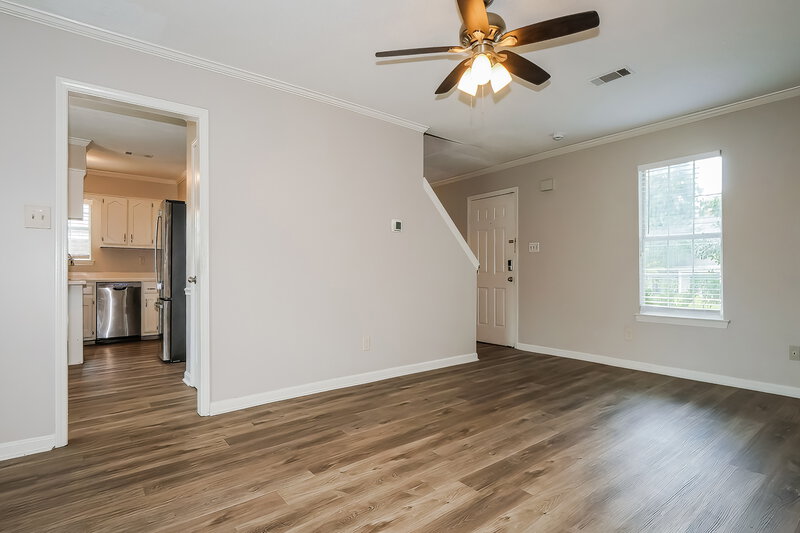 1,725/Mo, 8419 Duval Ave Cordova, TN 38016 Living Room View 2