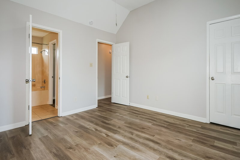 1,725/Mo, 8419 Duval Ave Cordova, TN 38016 Main Bedroom View 2
