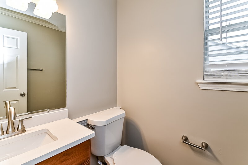 1,870/Mo, 8419 Duval Ave Cordova, TN 38016 Bathroom View 2