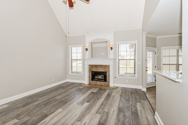 3,060/Mo, 9564 Trenton Trl Olive Branch, MS 38654 Living Room View 2