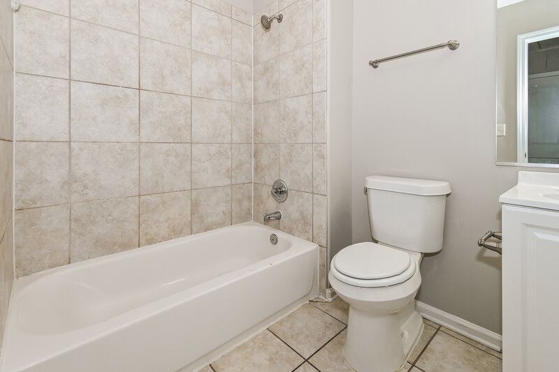 3,060/Mo, 9564 Trenton Trl Olive Branch, MS 38654 Bathroom View