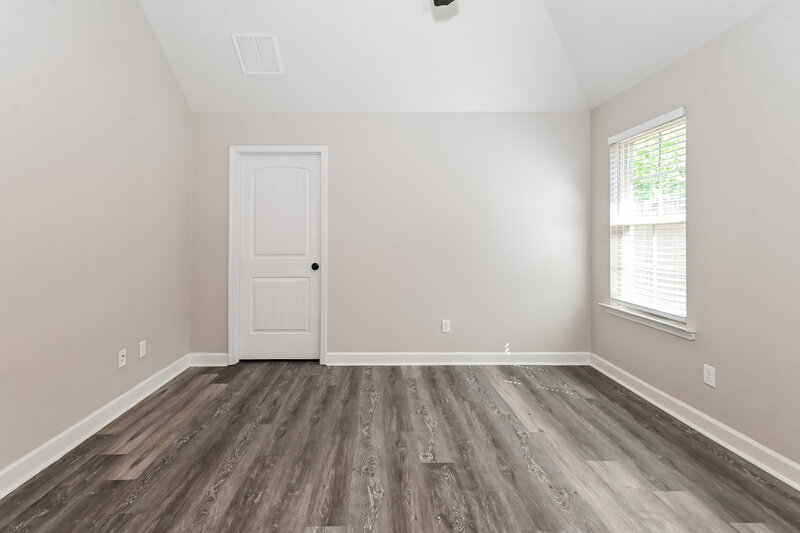 2,315/Mo, 1405 Switzer Cv Southaven, MS 38671 Main Bedroom View 2