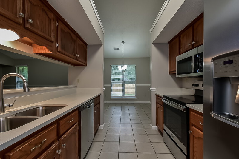 1,745/Mo, 6536 Rosewood Drive Olive Branch, MS 38654 Kitchen View 2