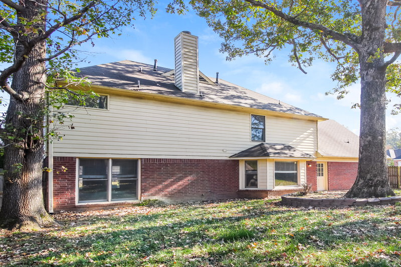 1,970/Mo, 9089 Hearth Stone Cv Memphis, TN 38016 Rear View