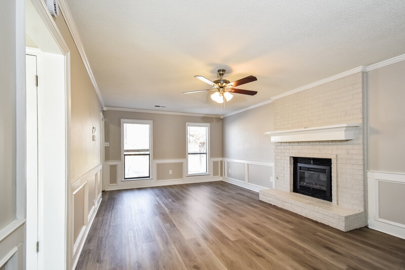 1,975/Mo, 8685 Rhonda Cir S Cordova, TN 38018 Living Room View 2