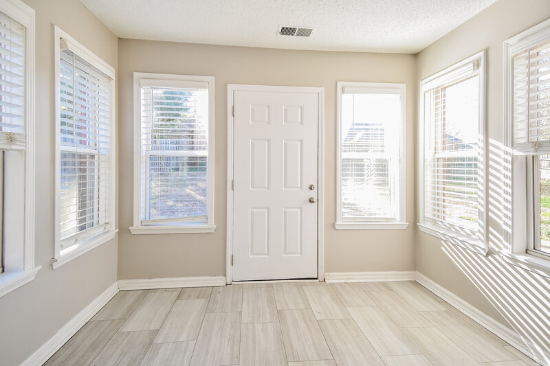 1,975/Mo, 8685 Rhonda Cir S Cordova, TN 38018 Breakfast Nook View