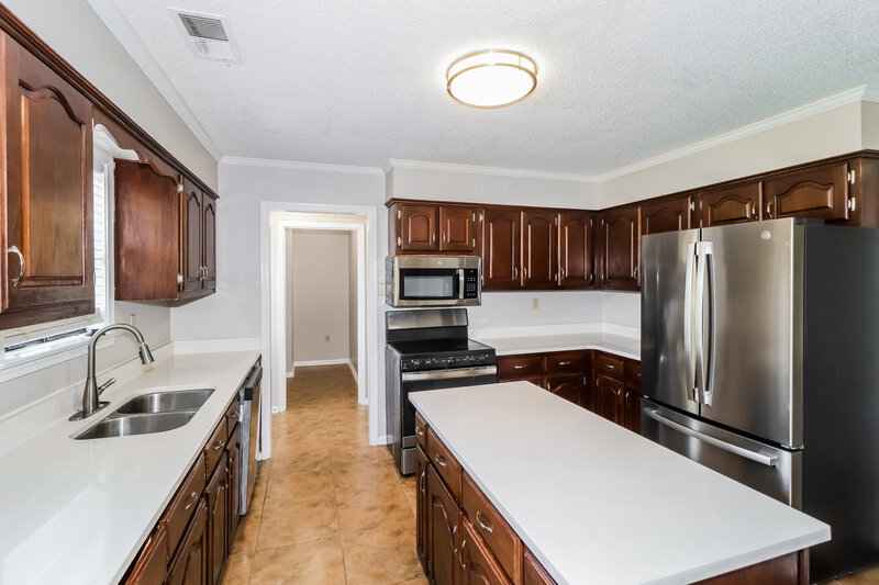 2,325/Mo, 57 S Sanga Rd Cordova, TN 38018 Kitchen View