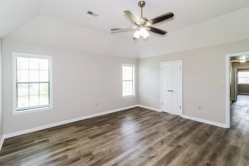 2,325/Mo, 57 S Sanga Rd Cordova, TN 38018 Main Bedroom View 2