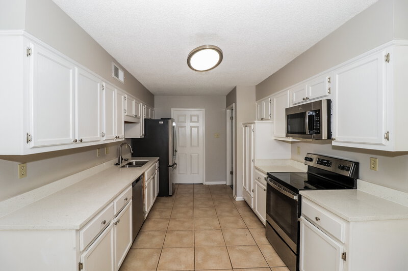 2,300/Mo, 8631 Debbie Kay Ln Cordova, TN 38018 Kitchen View