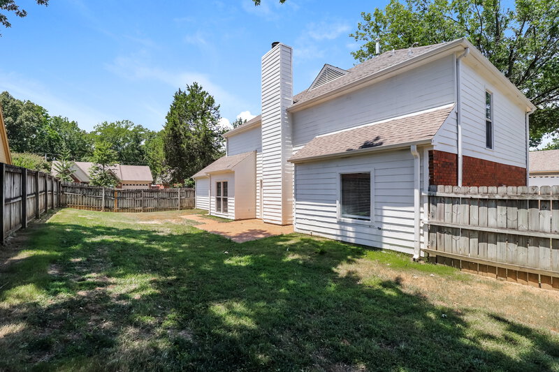 2,300/Mo, 8631 Debbie Kay Ln Cordova, TN 38018 Rear View