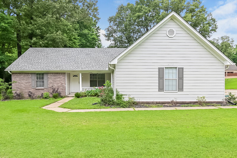 2,035/Mo, 4100 Windermere Rd N Nesbit, MS 38651 External View