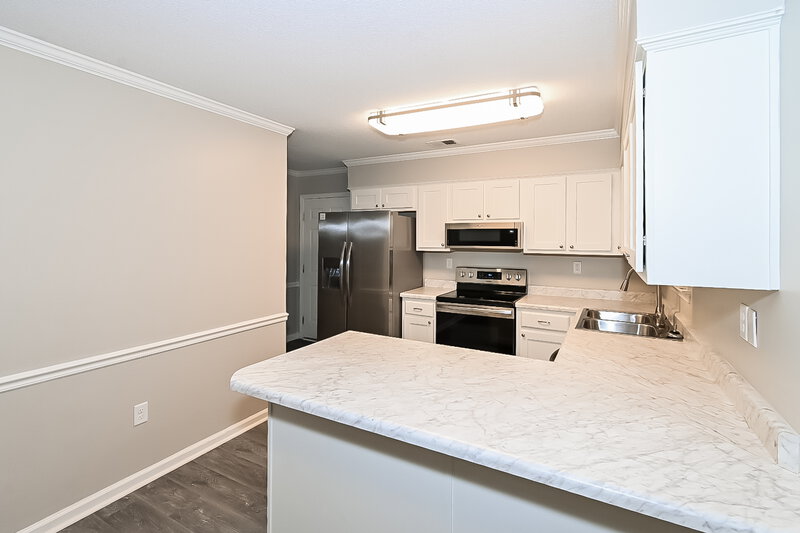 2,035/Mo, 4100 Windermere Rd N Nesbit, MS 38651 Kitchen View