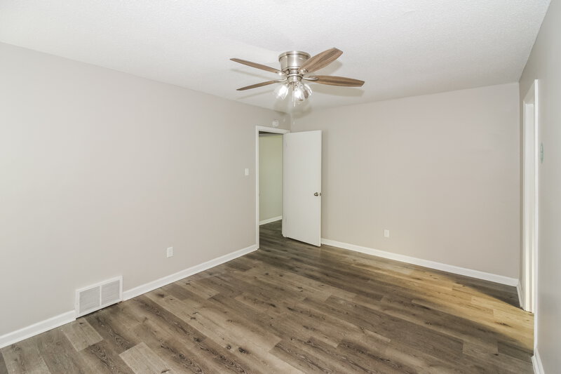 1,870/Mo, 7231 Lamesa Ln Bartlett, TN 38133 Main Bedroom View 2