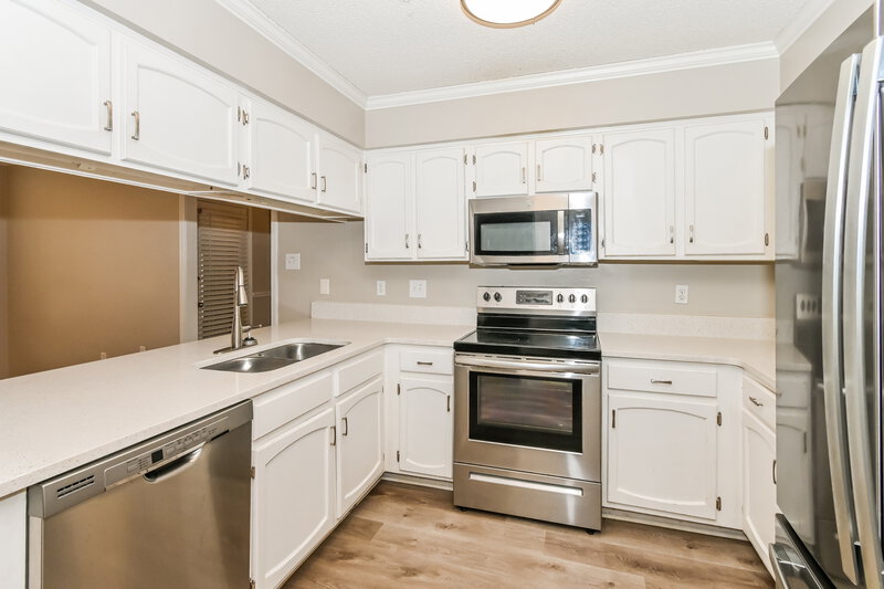 1,790/Mo, 7615 Brooksberry Rd Olive Branch, MS 38654 Kitchen View 2