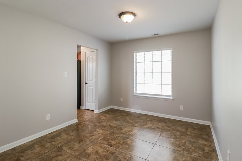 1,870/Mo, 1248 Chestnut Dr Southaven, MS 38671 Dining Room View