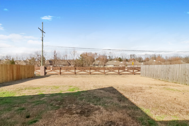 1,870/Mo, 1248 Chestnut Dr Southaven, MS 38671 Rear View
