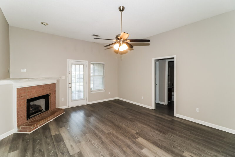 1,705/Mo, 9996 Houston Birch Dr Cordova, TN 38016 Living Room View 2