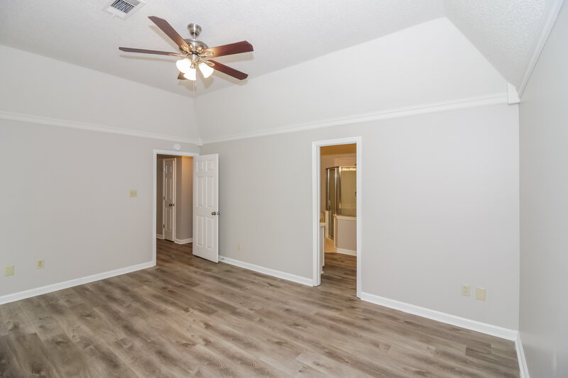 1,920/Mo, 8632 Brer Rabbit Cv Cordova, TN 38018 Main Bedroom View