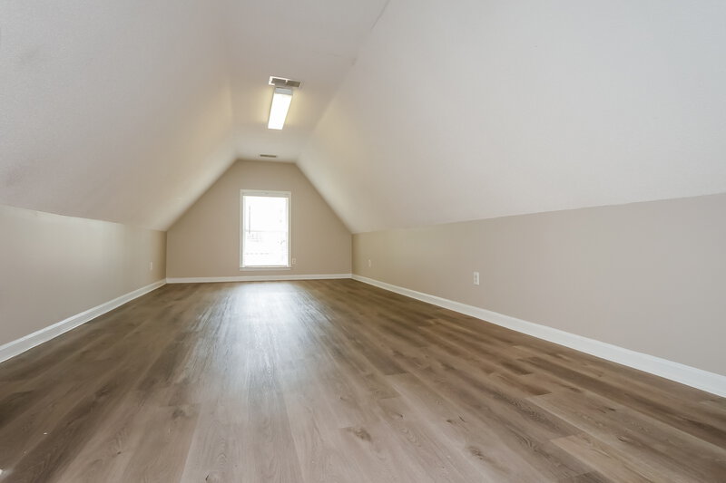 1,940/Mo, 10050 Bloomsbury Ave Cordova, TN 38016 Bonus Room View