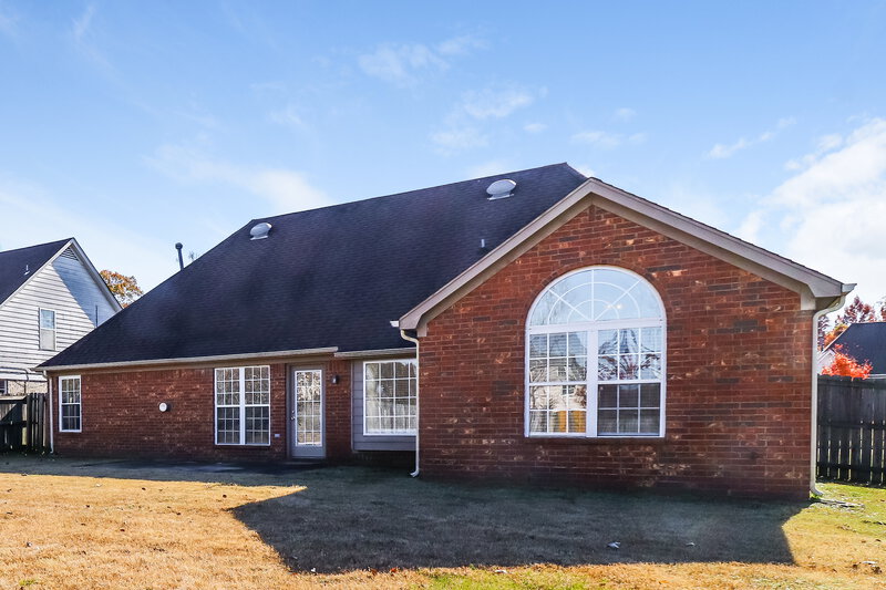 2,065/Mo, 10050 Bloomsbury Ave Cordova, TN 38016 Rear View