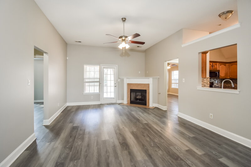 1,655/Mo, 8457 Regal Bend Dr Olive Branch, MS 38654 Living Room View