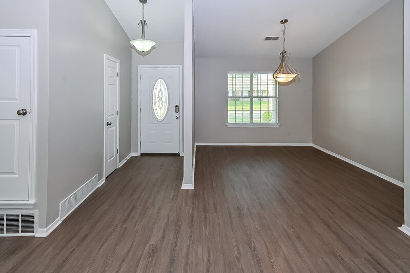 1,745/Mo, 2595 Bryce Cv Horn Lake, MS 38637 Dining Room View 2