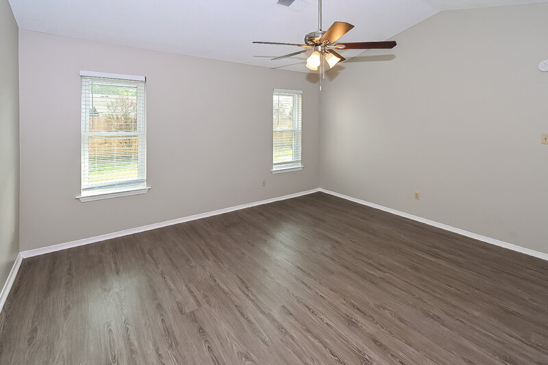 1,745/Mo, 2595 Bryce Cv Horn Lake, MS 38637 Main Bedroom View