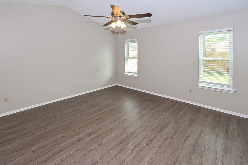 1,745/Mo, 2595 Bryce Cv Horn Lake, MS 38637 Main Bedroom View 2