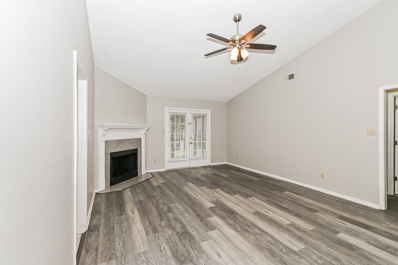 1,595/Mo, 2553 Bryce Cv Horn Lake, MS 38637 Living Room View 2