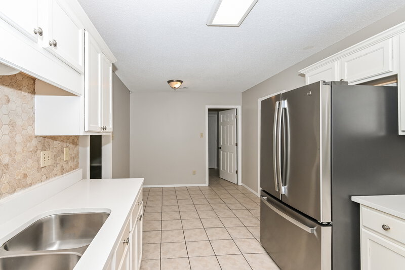 1,595/Mo, 2553 Bryce Cv Horn Lake, MS 38637 Kitchen View