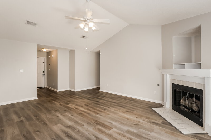 1,795/Mo, 1486 Mcallen Cv Cordova, TN 38016 Living Room View