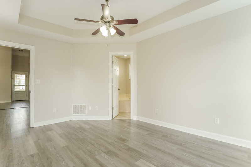 2,005/Mo, 4480 Aberton Dr Southaven, MS 38672 Main Bedroom View 2