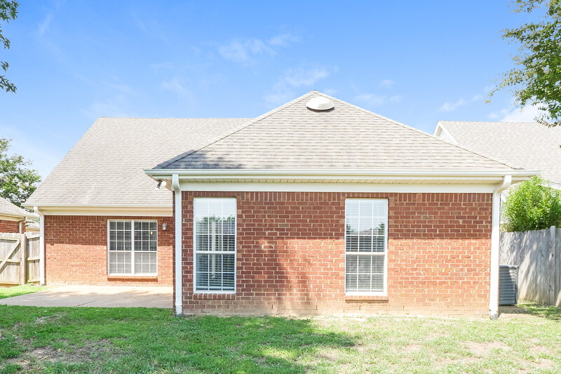 2,005/Mo, 4480 Aberton Dr Southaven, MS 38672 Rear View