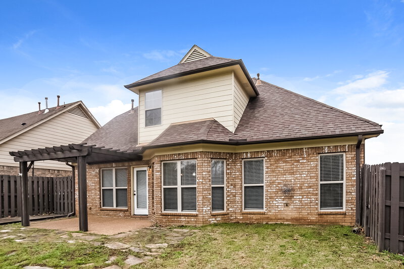 2,295/Mo, 797 Fairway Pointe Cv Hernando, MS 38632 Rear View