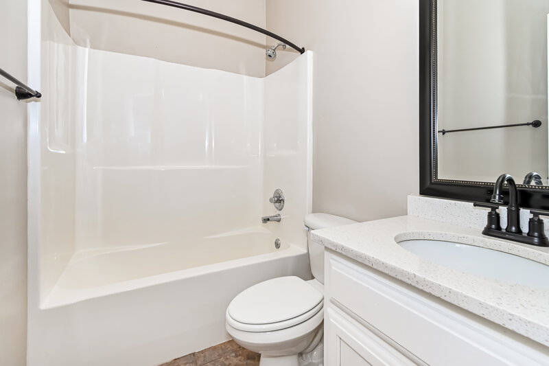 2,245/Mo, 430 Calloway Cv Hernando, MS 38632 Bathroom View